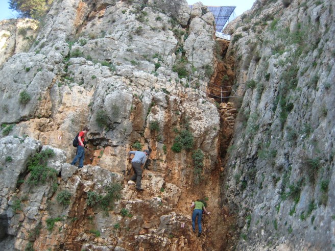 Rock climbing up Arbel; I want to do this!